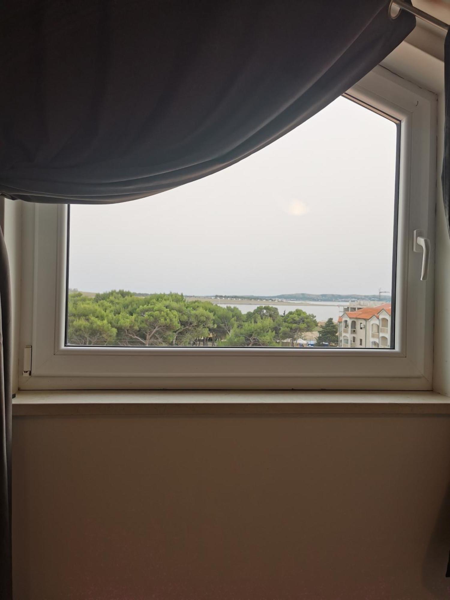 Apartments Riva Povljana Bagian luar foto