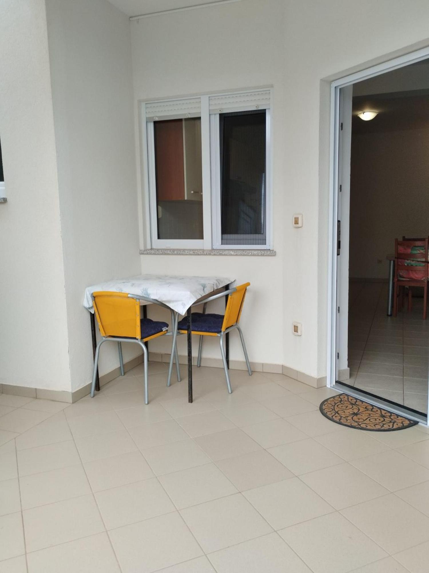 Apartments Riva Povljana Bagian luar foto